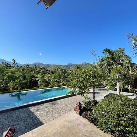 Eco Moringa Garden Hotel Banyuwedang Buitenkant foto