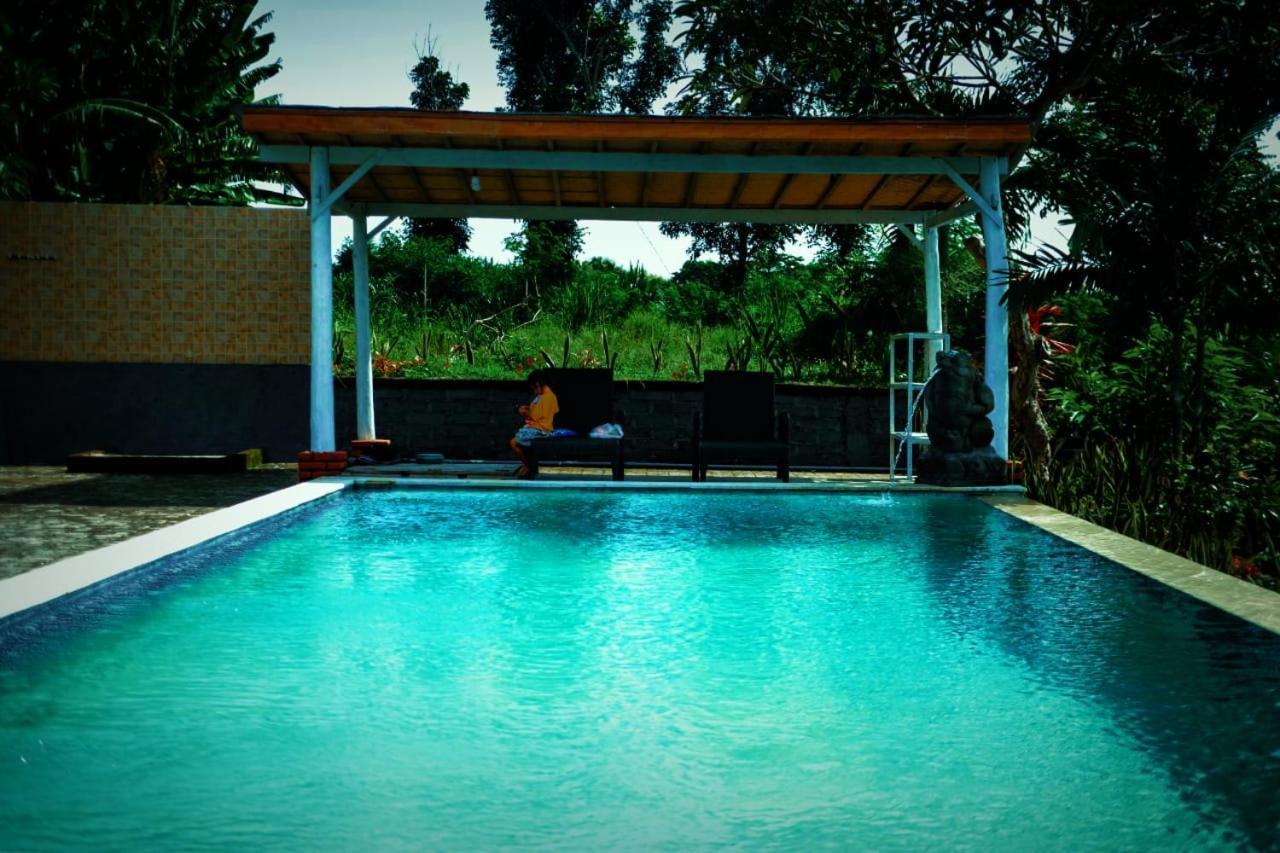 Eco Moringa Garden Hotel Banyuwedang Buitenkant foto